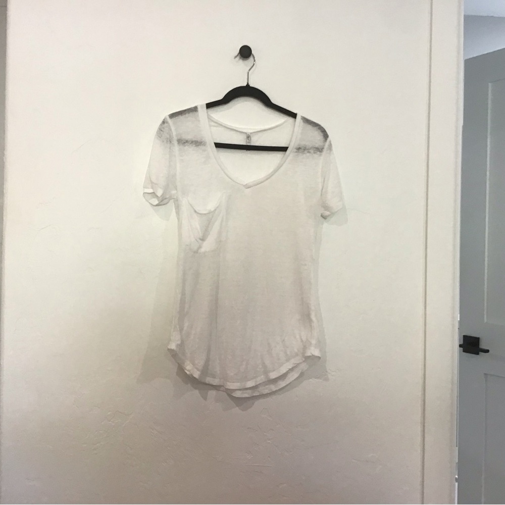 White tee